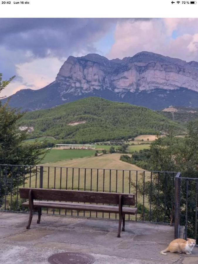 Vistas A La Montana En Un Pueblo Con Encanto. El Pueyo de Araguás Kültér fotó