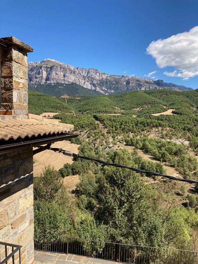Vistas A La Montana En Un Pueblo Con Encanto. El Pueyo de Araguás Kültér fotó